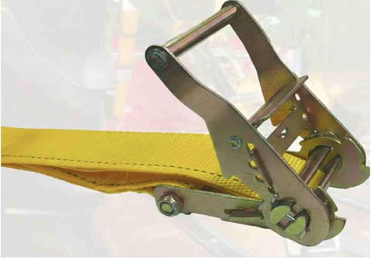 Combatting Corrosion: How to Select High-Performance Lashing Straps for High-Humidity Environments